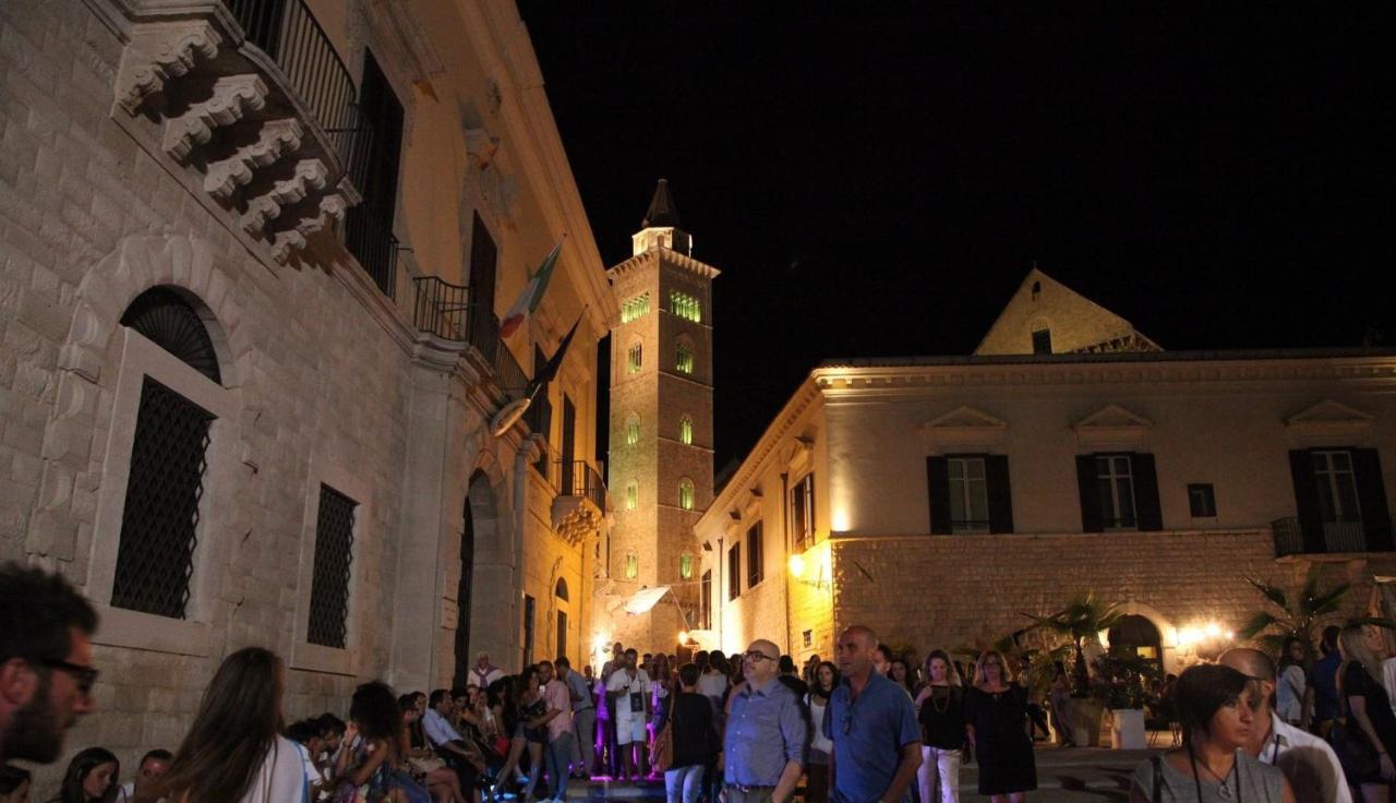 Monolocale Prezioso Villa Trani Luaran gambar