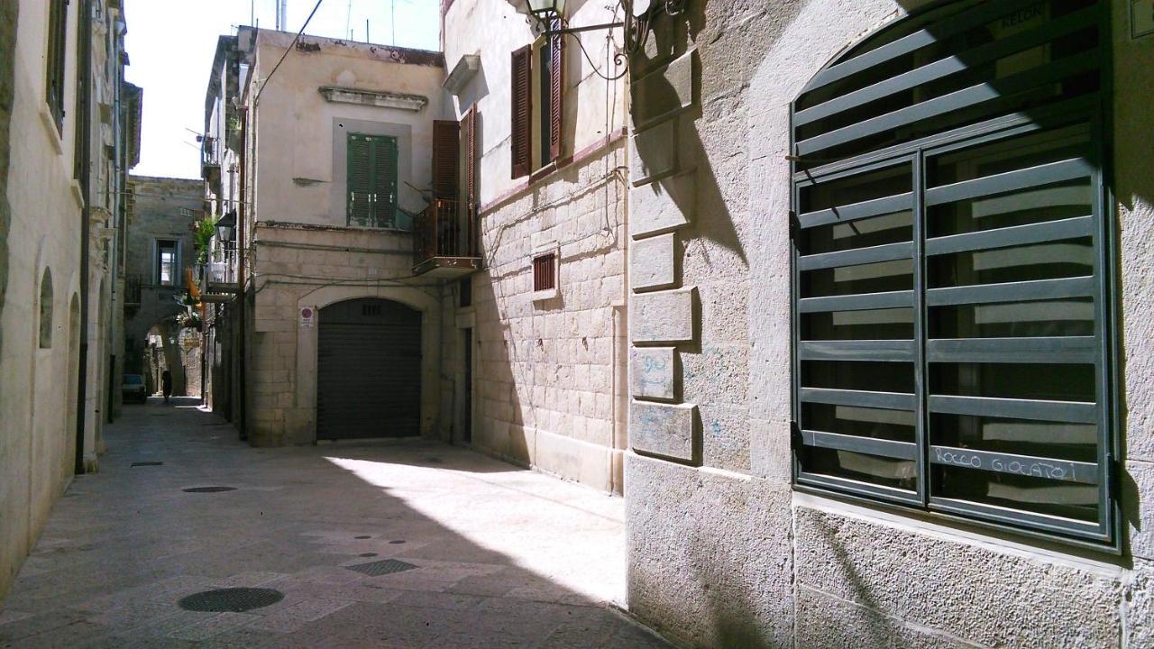 Monolocale Prezioso Villa Trani Luaran gambar