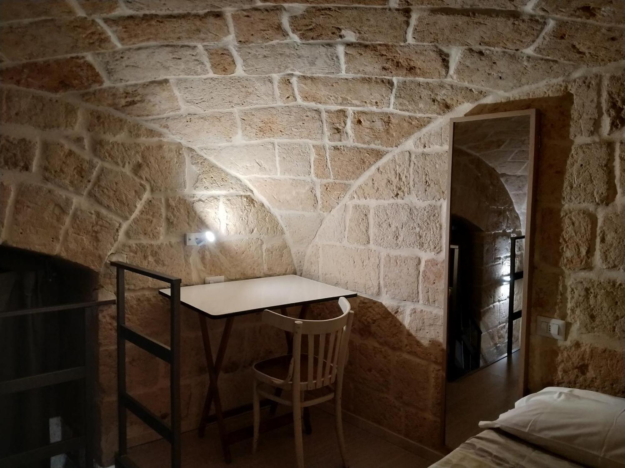 Monolocale Prezioso Villa Trani Luaran gambar